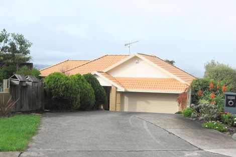 Photo of property in 1/12 Pat O'connor Place, Manurewa, Auckland, 2105
