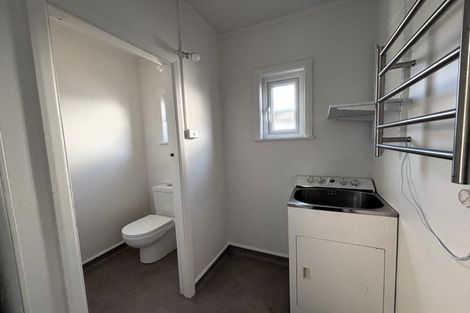 Photo of property in 2 Tory Street, Petone, Lower Hutt, 5012