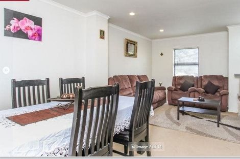 Photo of property in 3 Barnea Circle, Glen Eden, Auckland, 0602