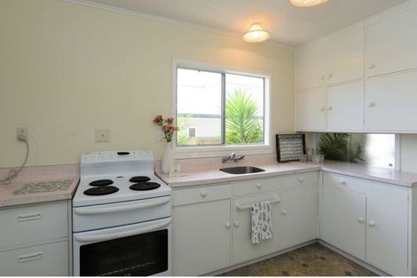 Photo of property in 16 Selwyn Road, Havelock North, 4130