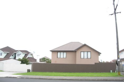 Photo of property in 32b Bleakhouse Road, Howick, Auckland, 2014