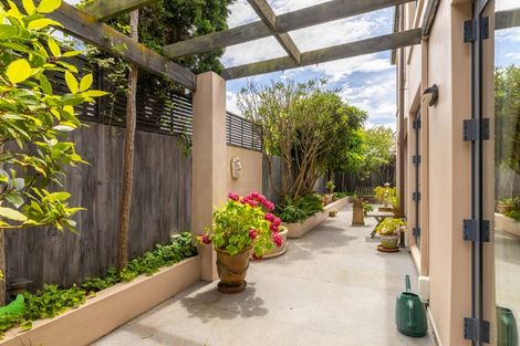 Photo of property in 56 Hawkesbury Avenue, St Albans, Christchurch, 8014