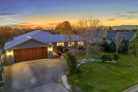 Photo of property in 30 De Castro Drive, Blenheim, 7201