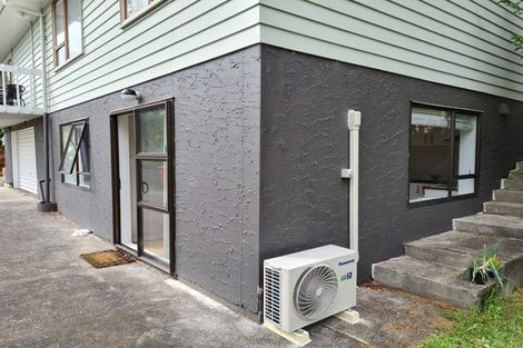 Photo of property in 39 Tamahere Drive, Glenfield, Auckland, 0629