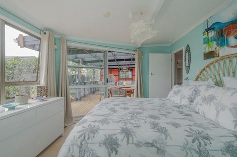 Photo of property in 36 Manaia Road, Tairua, 3508