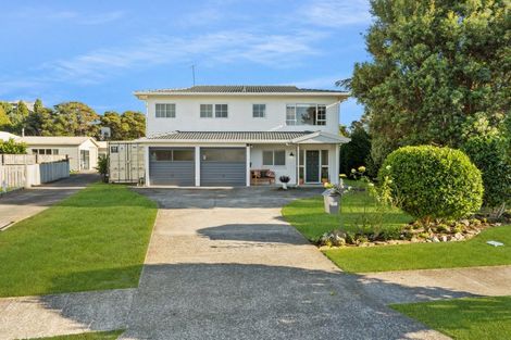 Photo of property in 138 Moana Anu Anu Avenue, Whangamata, 3620