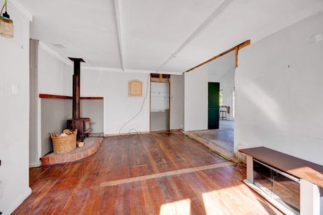 Photo of property in 4 Meredith Street, Patea, 4520