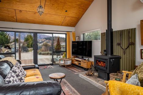 Photo of property in 17 Elizabeth Place, Clyde, 9330