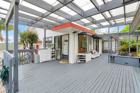 Photo of property in 1a Lesa Annis Place, Henderson, Auckland, 0612