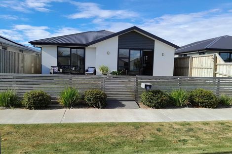 Photo of property in 24 Whakatipu Street, Pegasus, 7612