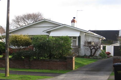 Photo of property in 33 Elmira Avenue, Hokowhitu, Palmerston North, 4410