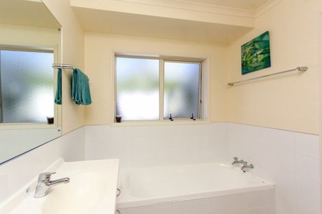 Photo of property in 16 Thames Street, Welbourn, New Plymouth, 4310