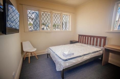Photo of property in 35 Heriot Row, Dunedin Central, Dunedin, 9016