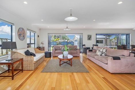 Photo of property in 136 Waimaire Avenue, Matarangi, Whitianga, 3592