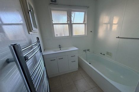 Photo of property in 57 Maupuia Road, Maupuia, Wellington, 6022
