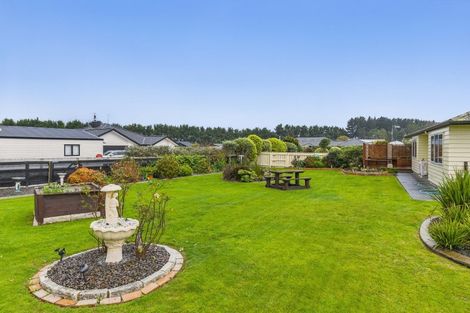 Photo of property in 51 Garth Road, Levin, 5571