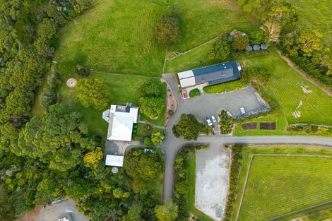Photo of property in 376 Taiapa Road, Muriwai, Waimauku, 0881