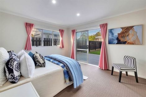 Photo of property in 28b Kirrie Avenue, Te Atatu South, Auckland, 0610