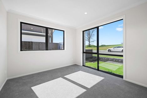 Photo of property in 9 Halo Green, Peacocke, Hamilton, 3206