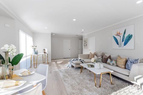 Photo of property in 3/8 Saints Court, Manurewa, Auckland, 2102