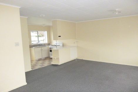 Photo of property in 2/187 Wainuiomata Road, Wainuiomata, Lower Hutt, 5014