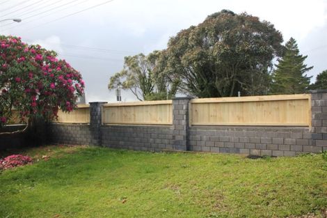 Photo of property in 308 Don Buck Road, Massey, Auckland, 0614