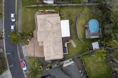 Photo of property in 5 Baulcomb Parade, Windsor Park, Auckland, 0632