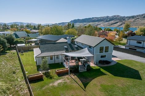 Photo of property in 32 Pisa Moorings Road, Mount Pisa, Cromwell, 9383