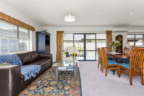 Photo of property in 21 Pinotage Drive, Greenmeadows, Napier, 4112