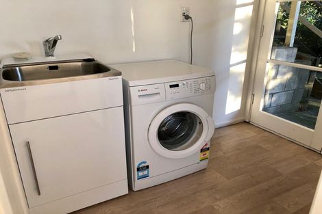 Photo of property in 28-30 Matipo Street, Eastbourne, Lower Hutt, 5013