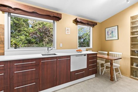 Photo of property in 12b Saint Hill Lane, Havelock North, 4130