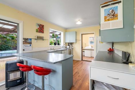 Photo of property in 250 Stirrat Street, Clifton, Invercargill, 9877