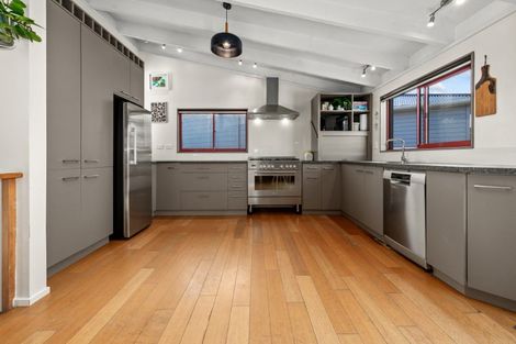 Photo of property in 7 Ayr Place, Papakowhai, Porirua, 5024