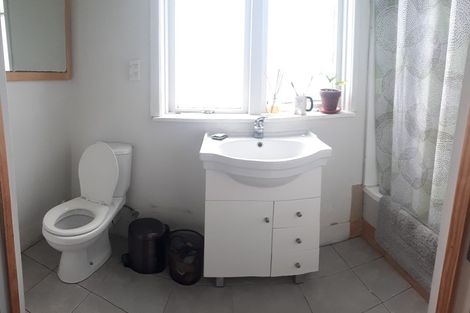 Photo of property in 147a Onepu Road, Lyall Bay, Wellington, 6022