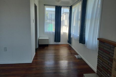 Photo of property in 21 Parker Avenue, New Lynn, Auckland, 0600