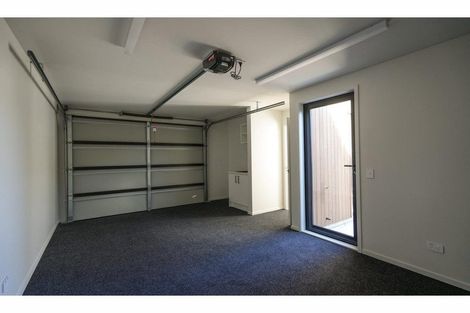 Photo of property in 4/63 Waltham Road, Sydenham, Christchurch, 8023