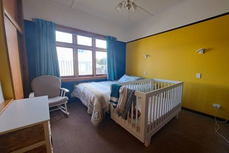 Photo of property in 2 Heretaunga Street, Petone, Lower Hutt, 5012