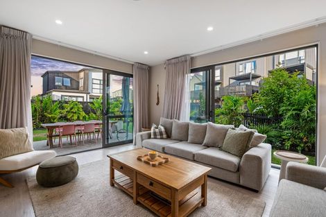 Photo of property in 64 Glidepath Road, Hobsonville, Auckland, 0616