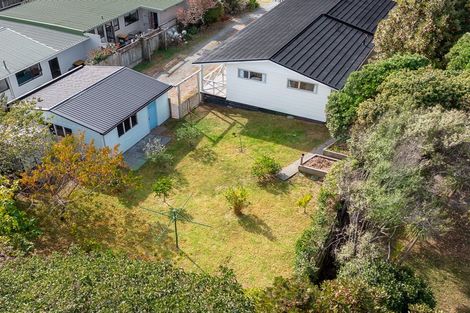 Photo of property in 11 Kanawa Street, Waikanae, 5036