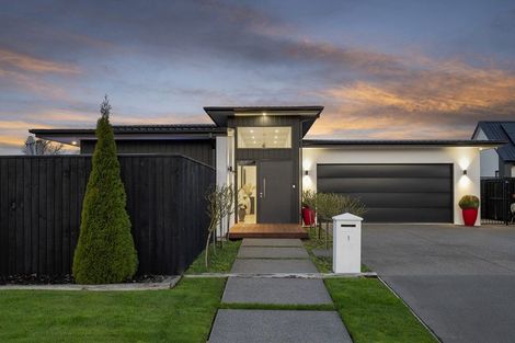 Photo of property in 1 Sorrel Gate, Halswell, Christchurch, 8025