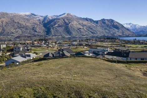 Photo of property in 10 Mataraki Place, Wanaka, 9305