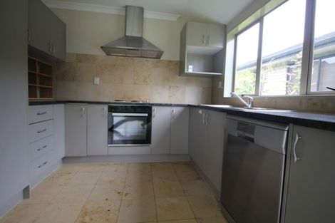 Photo of property in 56 Sherrybrooke Place, Sunnyvale, Auckland, 0612