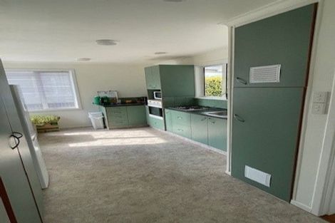 Photo of property in 45 Selwyn Crescent, College Estate, Whanganui, 4500