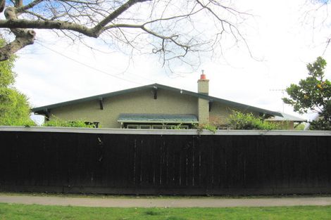 Photo of property in 14 Selwyn Crescent, College Estate, Whanganui, 4500