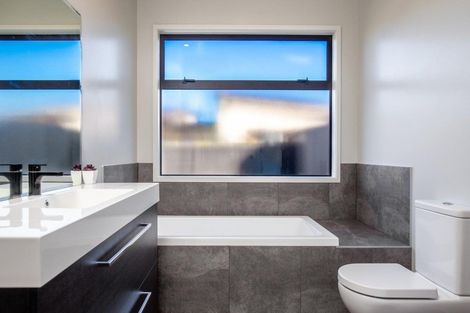 Photo of property in 18 Rutledge Drive, Springlands, Blenheim, 7201