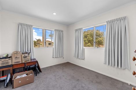 Photo of property in 380 Oceanbeach Road, Mount Maunganui, 3116