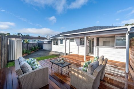 Photo of property in 10a Tomintoul Place, Highland Park, Auckland, 2010
