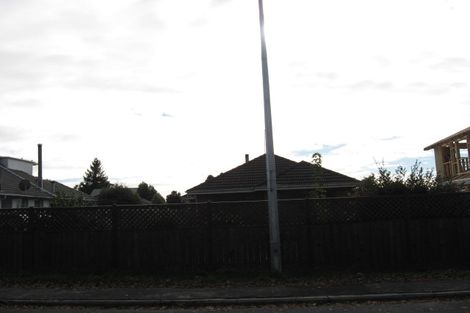 Photo of property in 2/70 Sawyers Arms Road, Northcote, Christchurch, 8052