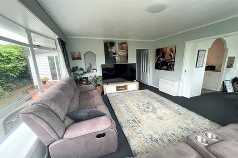 Photo of property in 5 Parera Grove, Heretaunga, Upper Hutt, 5018