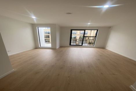 Photo of property in 15 Falcon Crescent, Hobsonville, Auckland, 0618